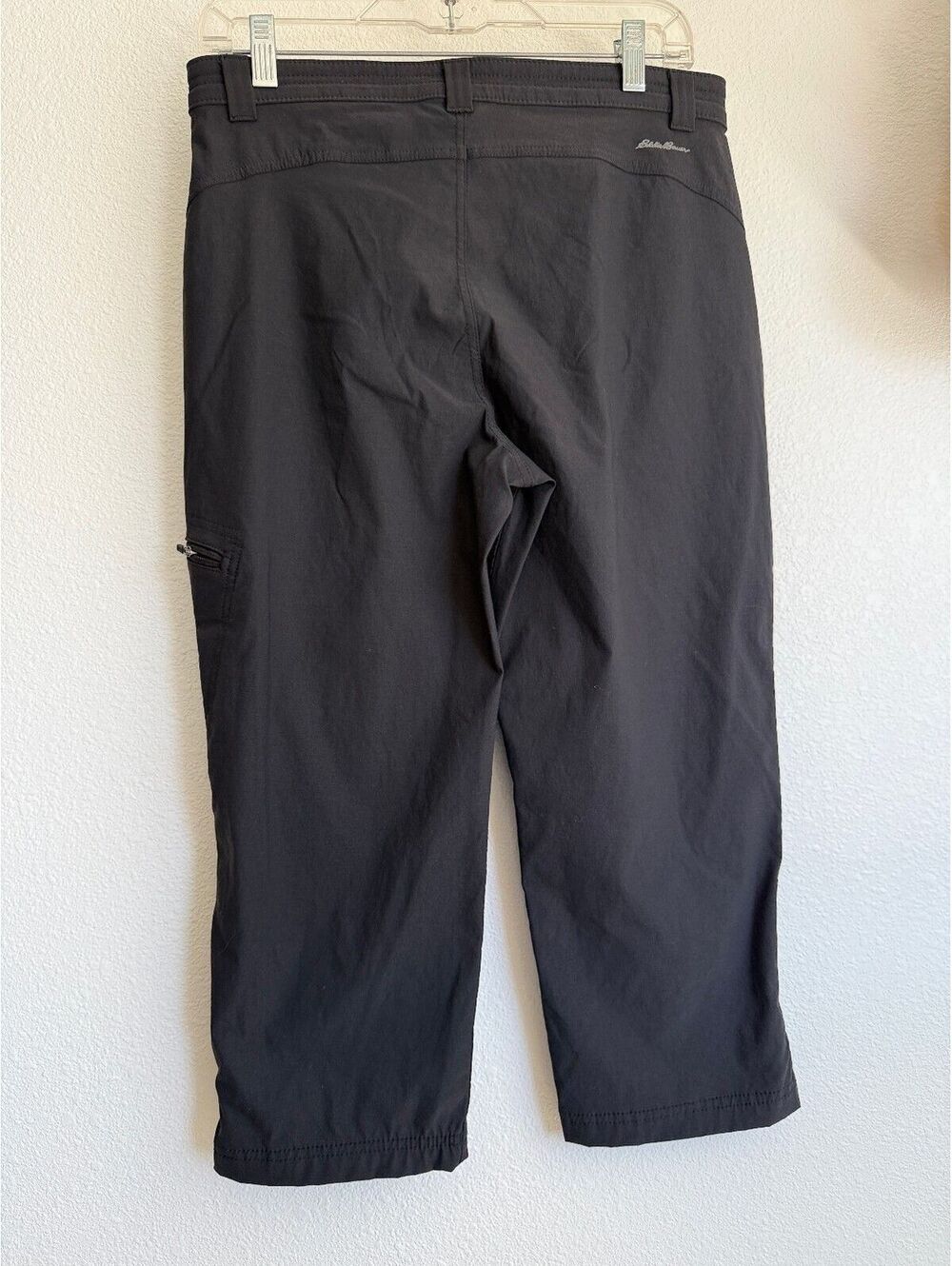 Eddie Bauer black capri pants